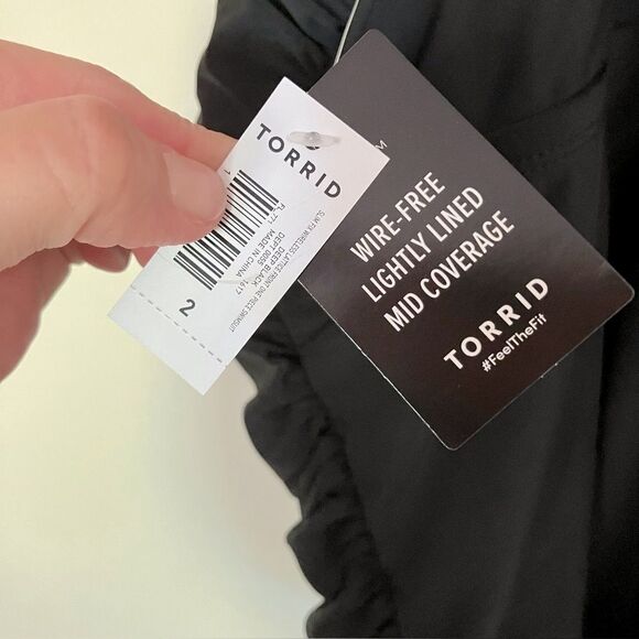 Torrid Women’s NWT’s Plus Size Wireless Lattice One-Piece Black Swimsuit Size 2X - Picture 12 of 14